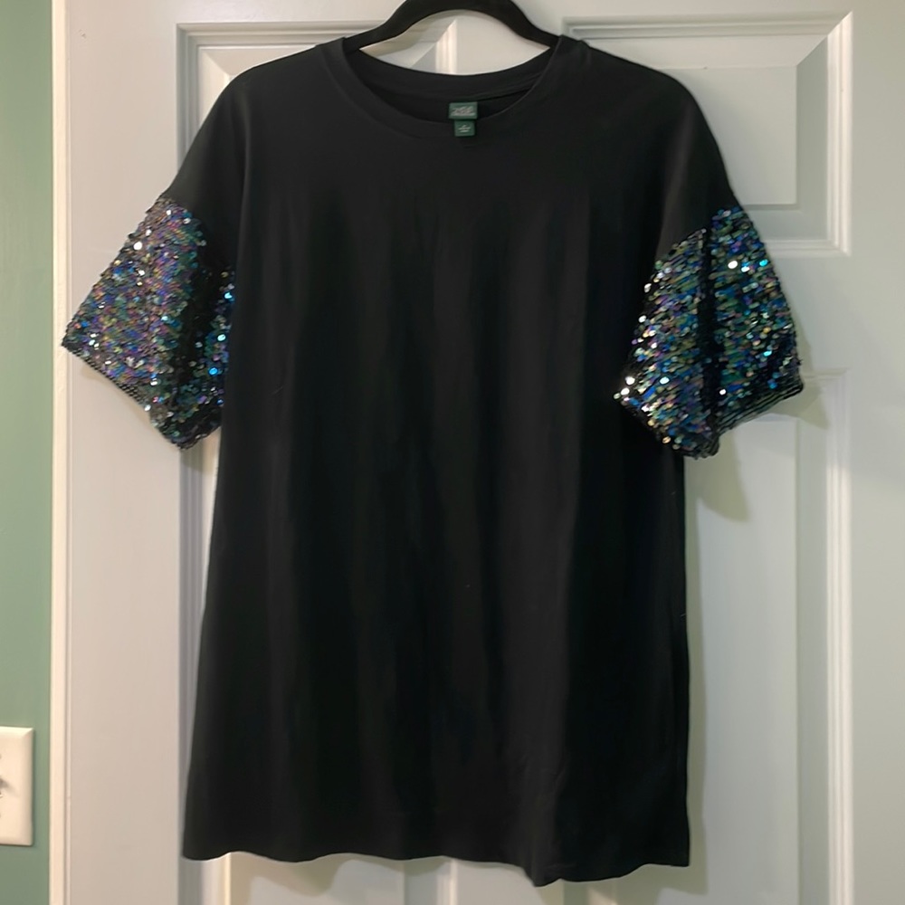 Sequin sleeved black Wild Fable tee